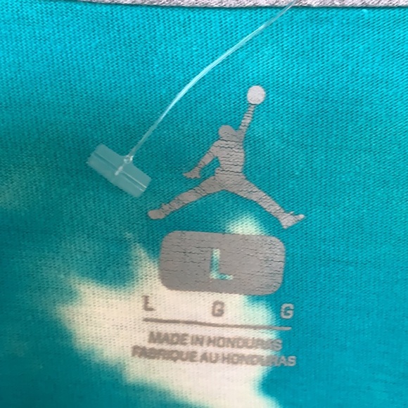 Custom Tie-Dye Jordan. Size Large. Blue. 90s vibe! - Picture 3 of 5